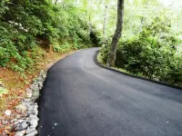 Romantic Couple's Mountain Getaway!