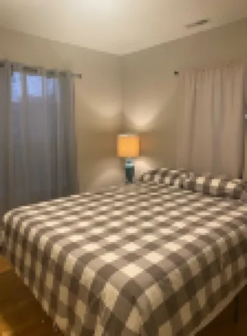 Walking distance to Baum Stadium & Razorback Greenway access across the street!