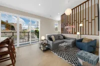 Retro Reno Loft w Panoramic Views 리노 호텔