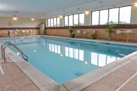 Hampton Inn & Suites Murray فنادق في موراي