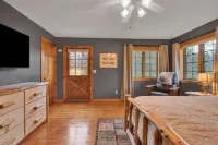 3 min → 5 Golf Courses ★ Fire Pit ★ BBQ ★ Smart TV