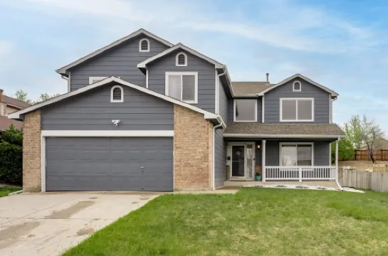 Spacious 4 BR House in Centennial