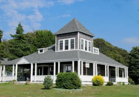 Historic Home Across from Monument Beach, Central A/C