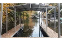 Luxurious 5-Bedroom Lakeside Retreat with Hot Tub, Fire Pit and Dolly Room