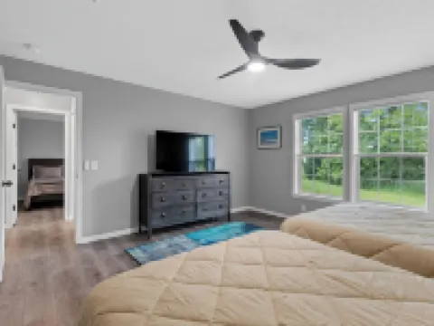 Lighthouse Retreat Close to Lambeau Fieldand the AmazingDoor County Fall Color アルゴマのホテル