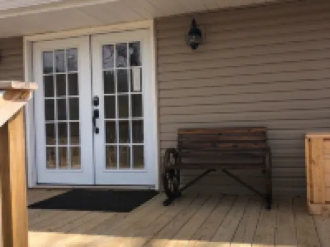 Freshly remodeled Retreat close to hiking, boating, and shopping Hotele w: Grainger County