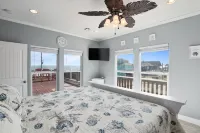 Gulf View/Dogs OK/200ft to Sand/Upscale Neighborhood/Spacious Home/Games/Dish TV