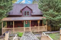 Secluded Coosawattee Cabin w/ Hot Tub- Summer Sale! Hotels near Parks Place Convenience Store