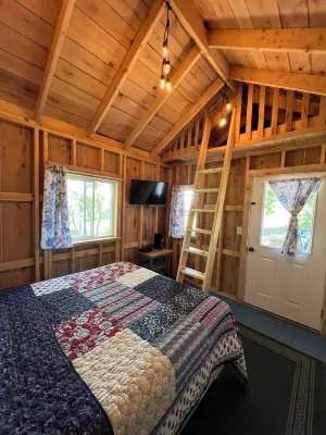 Way Up Acres and Lodging Hotels in Monroe County