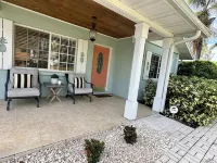 Pineapple House - Near Beaches - Private South Facing Pool & Hot Tub - Walkable - 프라이빗 풀