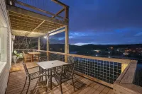 Lakefront Access with Tiki Bar, Hot Tub, Kayaks, and Stand Up Paddleboards Hotel a Ruth A Township