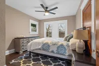 Updated 6Br, near dwntwn, Chiefs stadium, and KC’s Best Hotels near Loose Park Rose Garden