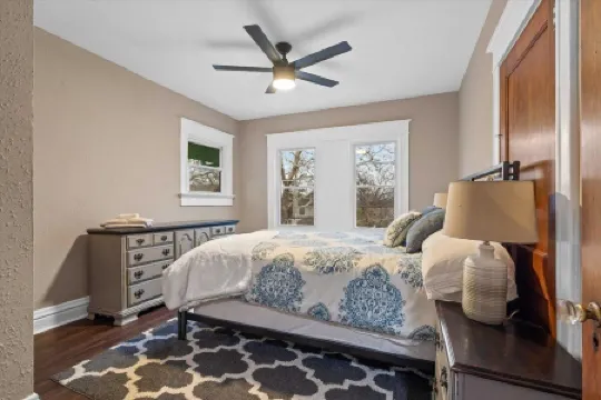 Updated 6Br, near dwntwn, Chiefs stadium, and KC’s Best