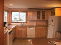 Eden's Garden Cottage, at the Oregon Islands Wildlife Refuge: Internet, piano