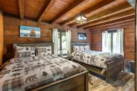 Rustic Luxury - Log Cabin in the Pocono Mountains - Indoor Sauna- Close to Ski