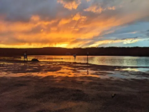 Secluded Poconos 5Br Lake Retreat with Beach Access and Skiing