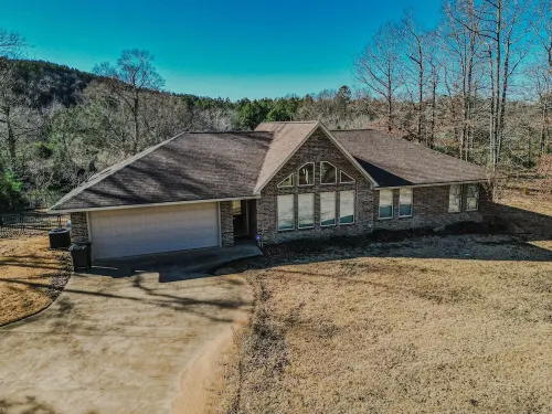 RIVERFRONT HOUSE ON THE LITTLE MISSOURI RIVER!! 1 MILE TO LAKE GREESON