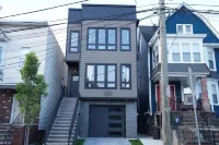 Urban Nook in Jersey City with Roofdeck and fireplace, close to NY