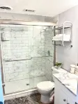 Cozy lake front property with a nice water view & minutes to the harbor resort. Hotels near Hiep Thai Plaza