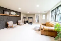 Secluded luxury House in the Hills w/king bed - 4-Sterne