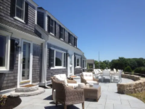 Waterfront Chatham Village, Short Walk to Town & Lighthouse Beach