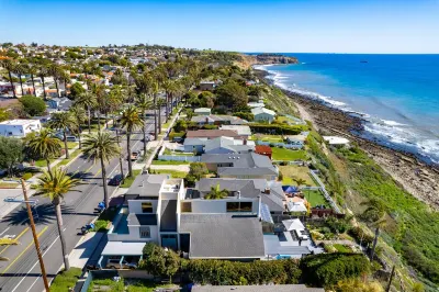 Oceanfront-2730 Sqft w/Spa, HugeDeck+Garden+Views S.S. 레인 빅토리 주변 호텔