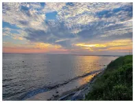 Breakwater Village, Coastal Cottage w/access to a private beach