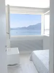 Iseo Lake View - the window on the harbor Camping Punta D'Oro附近的飯店