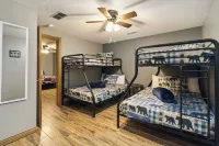 Welcome to “The Retreat on the Hill” – Your Peaceful Lakeside Getaway