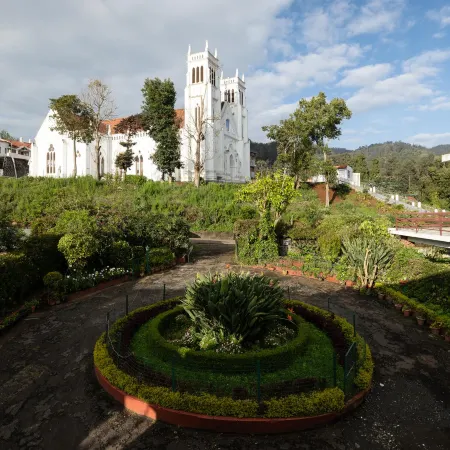 Colonels Inn Отели рядом с достопримечательностью «Говермент Ботаникал Гарден»