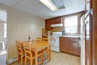 Hershey Smores, Apt #2Renovated 1 Bedroom Apt, Full Kitchen and Pull Out Sofa