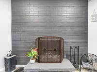 Beautiful remodeled 2 bedroom, walking distance from Downtown with AC Hotels in Olympia