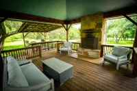 Tiny Home in Canyon Lake 5 mins to Lake & River, Prime Area, Pet Friendly