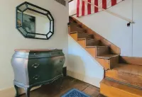 Cozy one bedroom cottage on the edge of town. Close to trails and lakes.