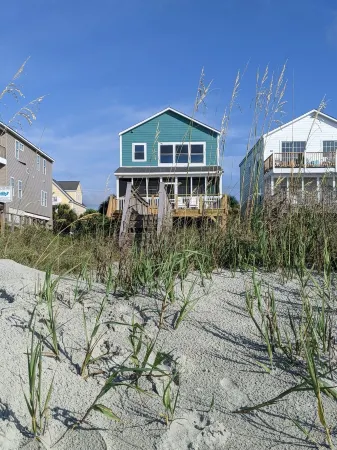 Last Minute Deal 4Bd Beachfront Full House w/ Linens,Private Pool