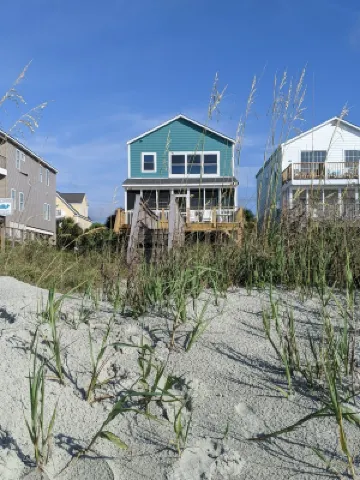 4Bedroom Beachfront Full House w/ Linens,Private Pool