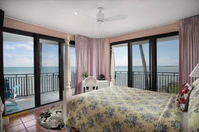 Panoramic 3BR/3BA Condo - Direct Beach Ocean Front