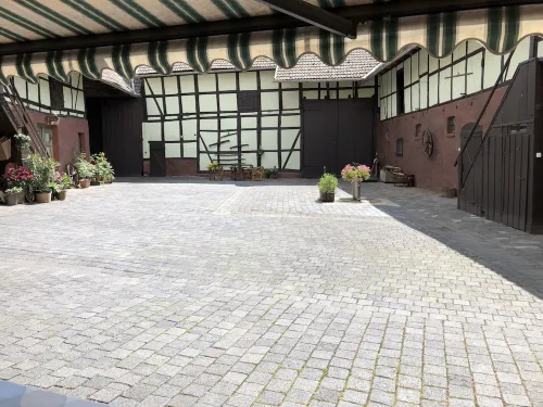 Apartment in Herrmannshof Hotels in Sudharz