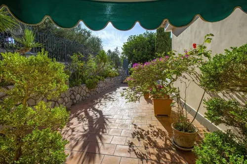 Villa in Nerano with enchanting view of the sea