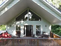 The Best Nest- Amazing Views of Smokies- New Hot Tub - 4 Bedrooms 3 Bath