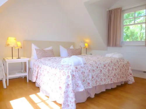 Holiday house "Seepferdchen" with garden, fireplace, internet DSL WiFi, sauna