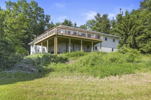 Large Mountain Retreat Spectacular Views King Suite Spa! Hotels in Wyoming County