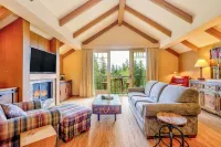 Suncadia Penthouse with Mountain Views, Full Kitchen and Pool Hot Tub Access