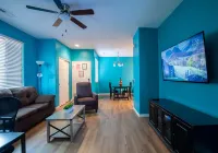 Deluxe Condo with KING Size Bed