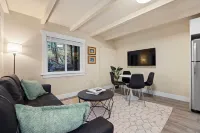 Cozy 1-bedroom forest retreat in gorgeous Bellingham