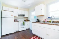 Uniontown Boat View House