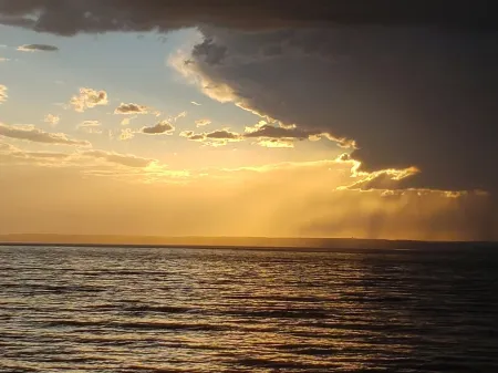 Trailer on the South Shore of Lake Superior Отели в г. Лейксайд
