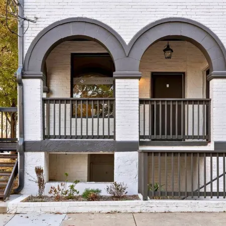 Indigo Flat: Chic Retreat in Downtown Chattanooga