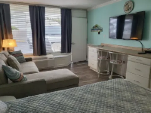 Nice 1st floor studio a few steps to the beach with large pool at Bogue Shores.