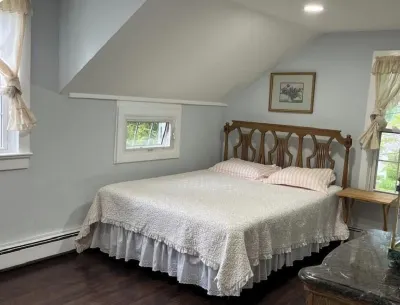Beautiful historic home in Stony Brook! 스토니브룩 대학교 심리학과 단과대학 주변 호텔